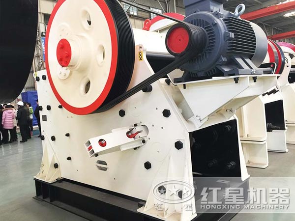 新一代CJ歐版顎式破碎機(jī)憑借高產(chǎn)、低耗迅速走紅市場(chǎng)