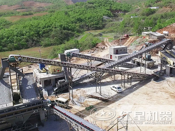 能把石塊破碎成石子的打石機(jī)多少錢？怎么配置？