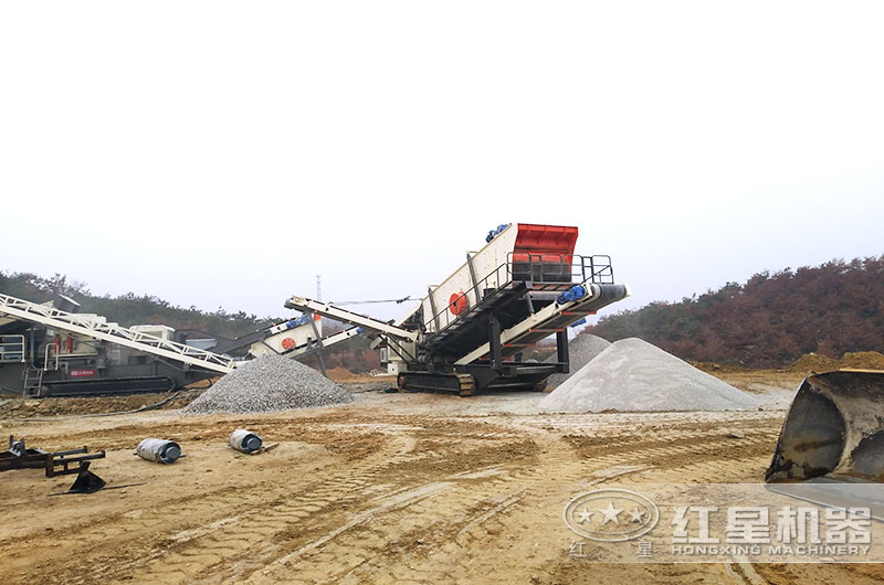 移動破石子機(jī)，目前國內(nèi)比較先進(jìn)的破碎石子機(jī)器