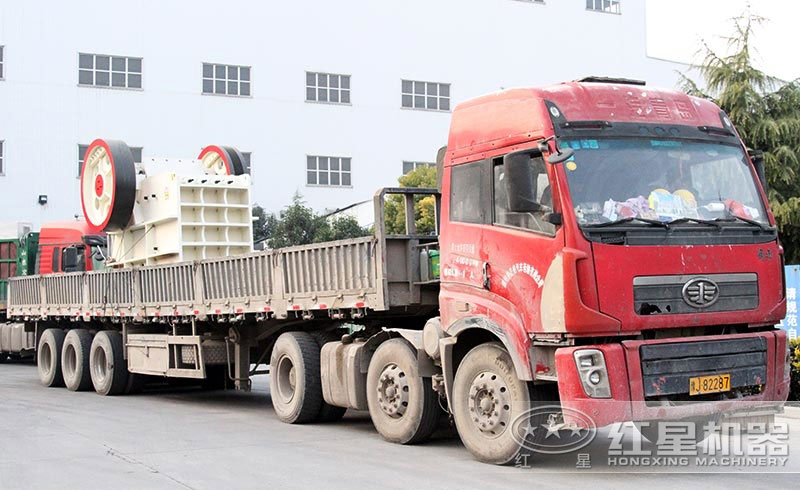 人工破碎混凝土用什么機(jī)器？選擇顎破機(jī)，大產(chǎn)量，運(yùn)行可靠